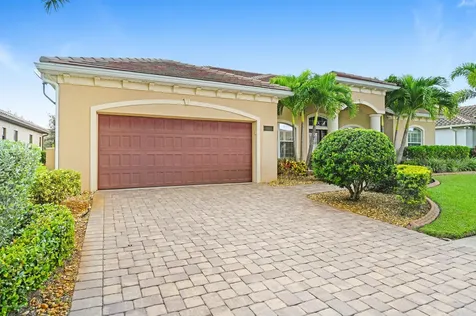1333 Tralee Bay Avenue Melbourne FL 32940