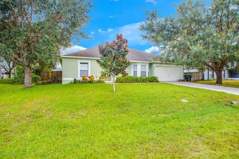 2230 Hialeah Street NE Palm Bay FL 32907