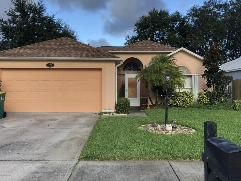 1555 Vista Lake Circle Melbourne FL 32904