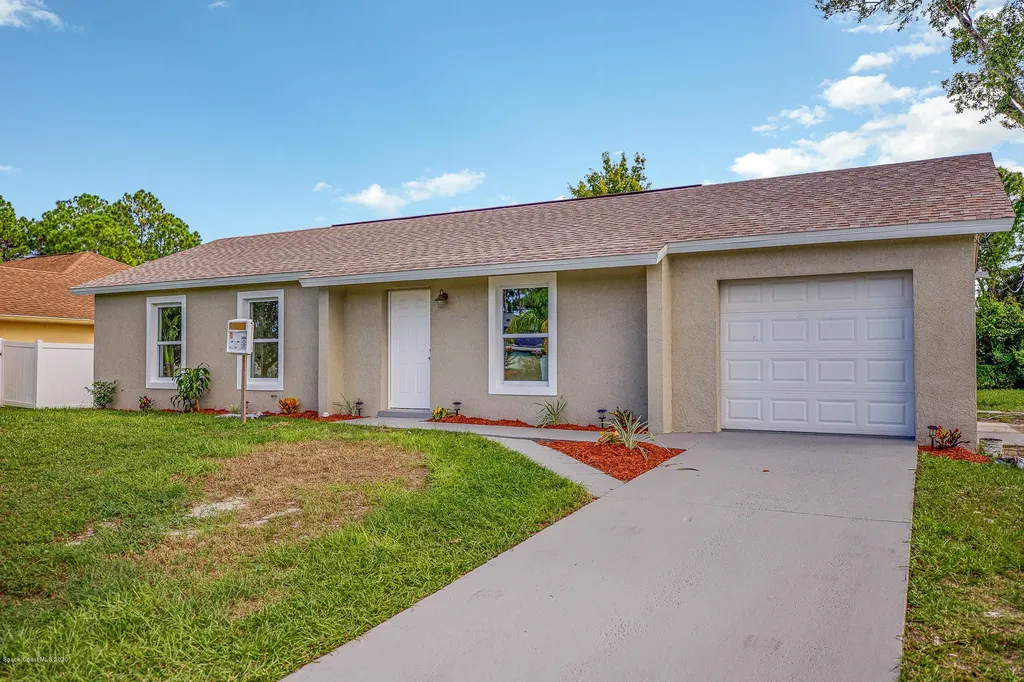 180 Appleby Street NE Palm Bay FL 32907