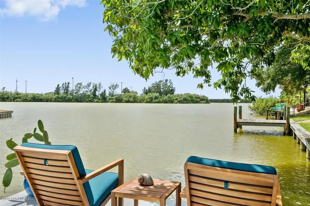 1325 Anchor Lane Merritt Island FL 32952