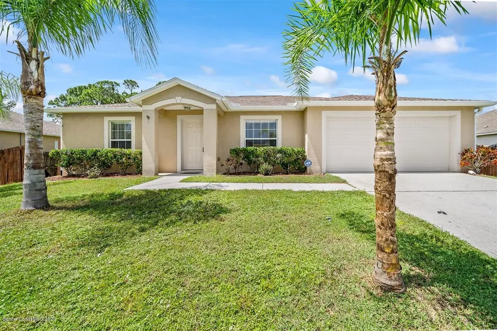 474 El Dorado Avenue SE Palm Bay FL 32909