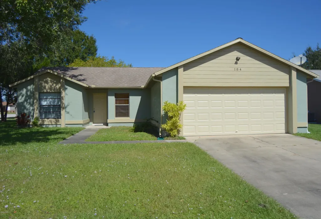 184 Cinnamon Lake Circle Melbourne FL 32901
