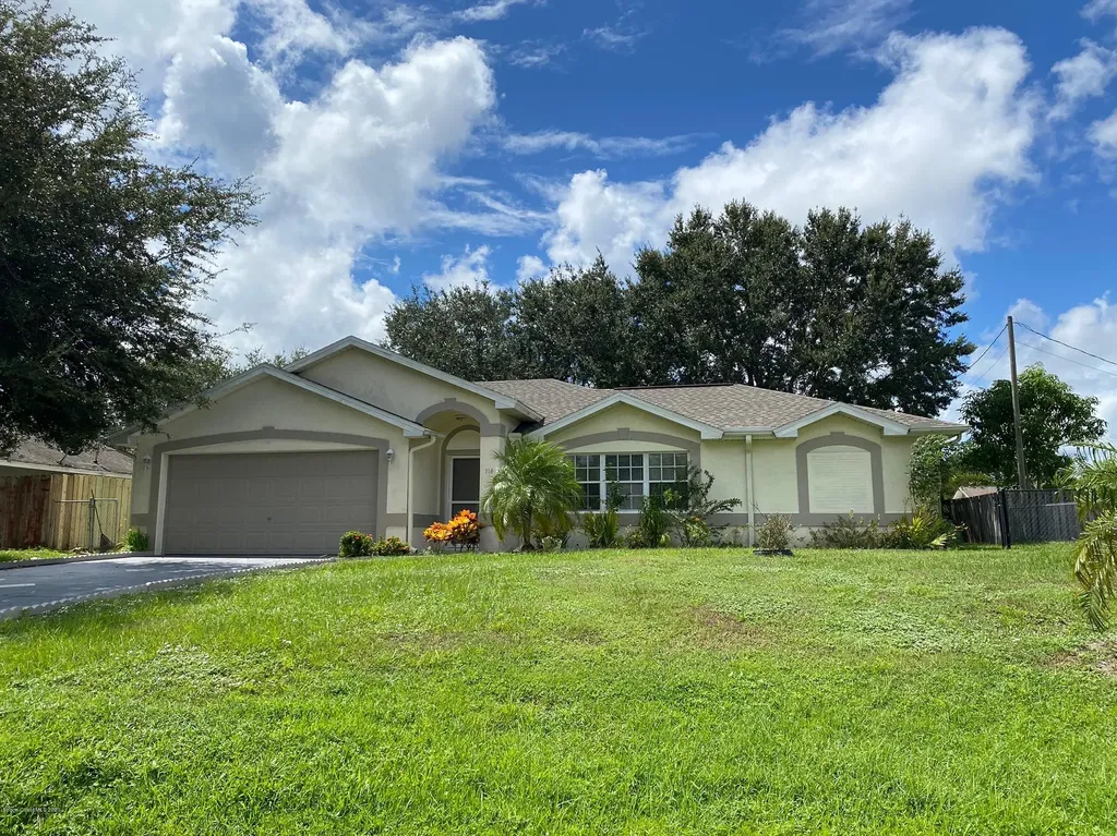 114 Goldcoast Road NE Palm Bay FL 32907