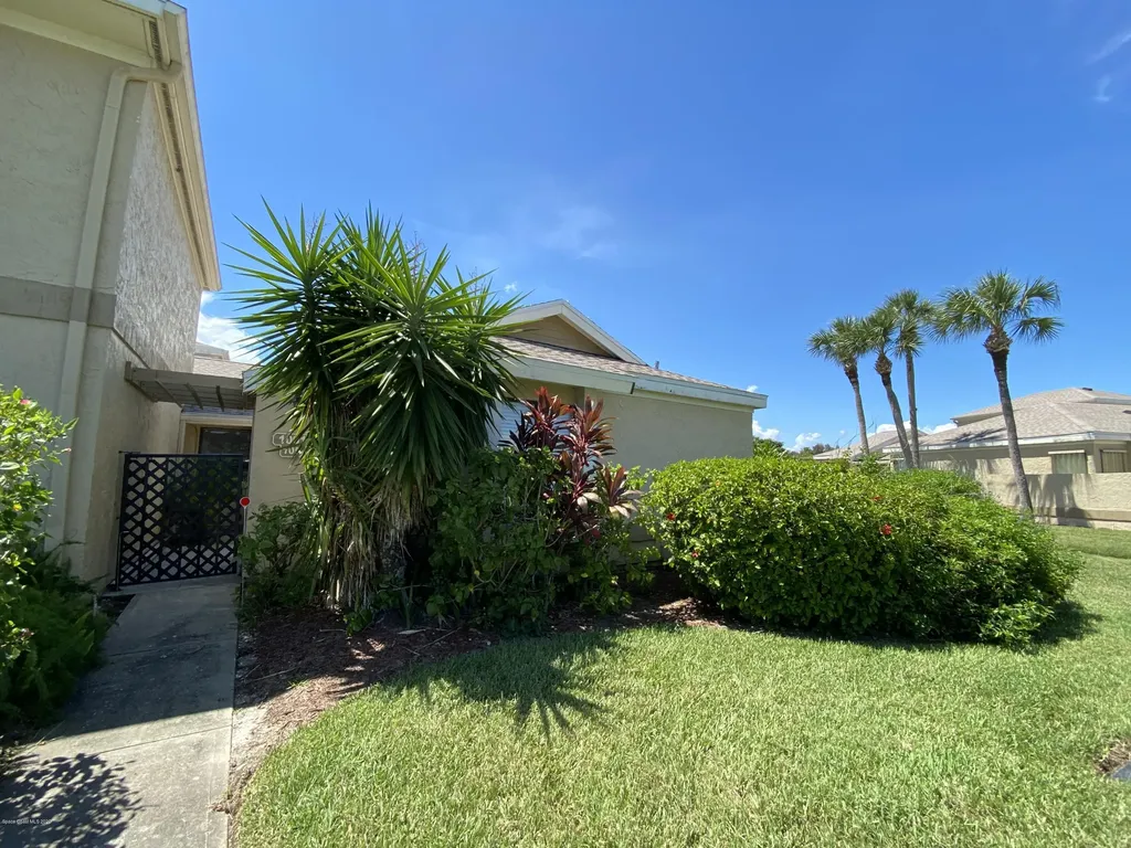 1001 Abada Court NE Palm Bay FL 32905
