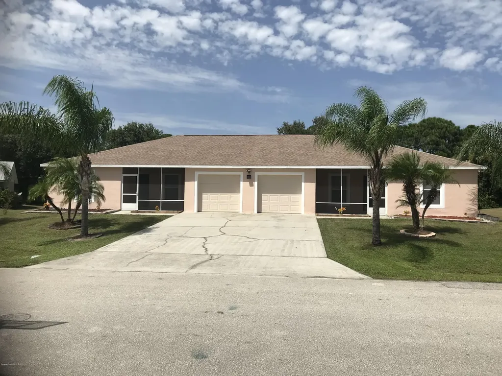 1611 Santos Street SE Palm Bay FL 32909