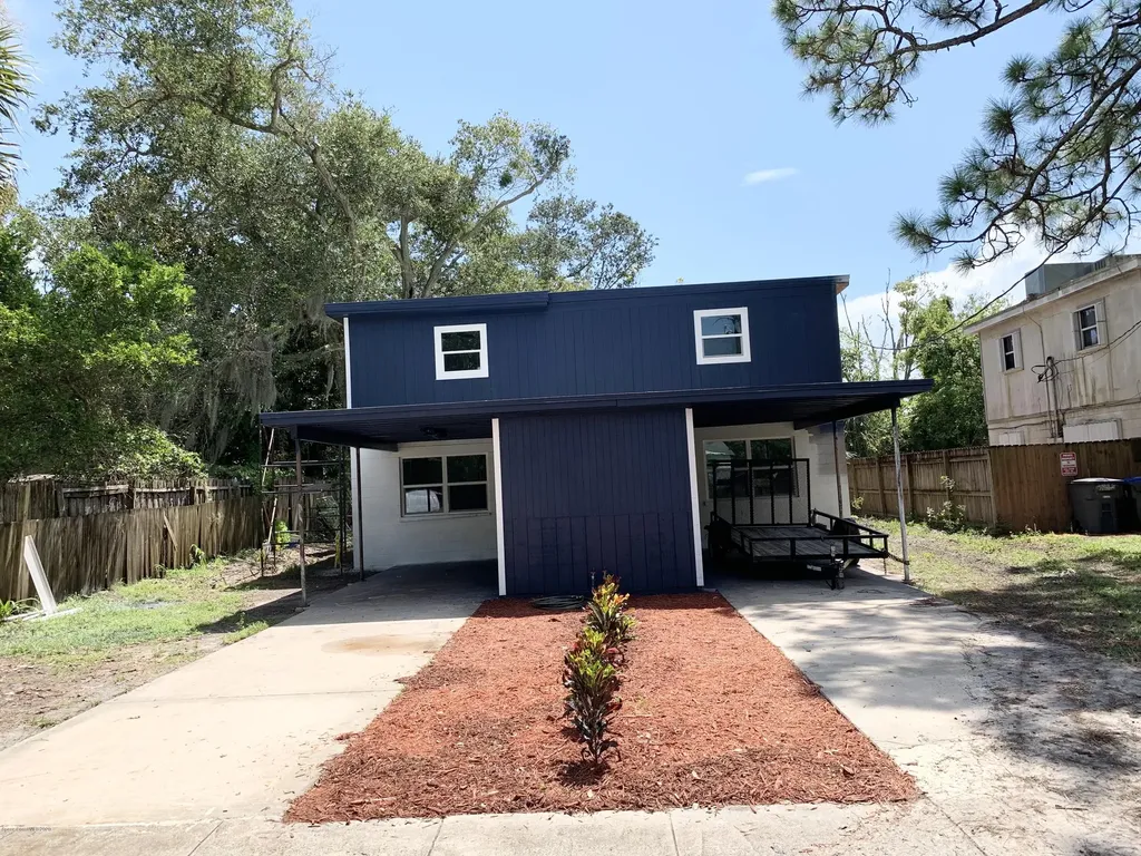 509-511 S Robbins Avenue Titusville FL 32796