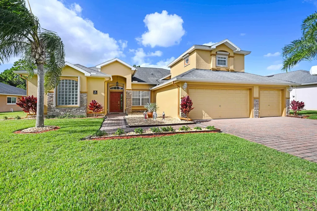 407 Easton Forest Circle SE Palm Bay FL 32909