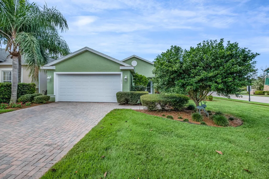 1084 Breakaway Trail Titusville FL 32780