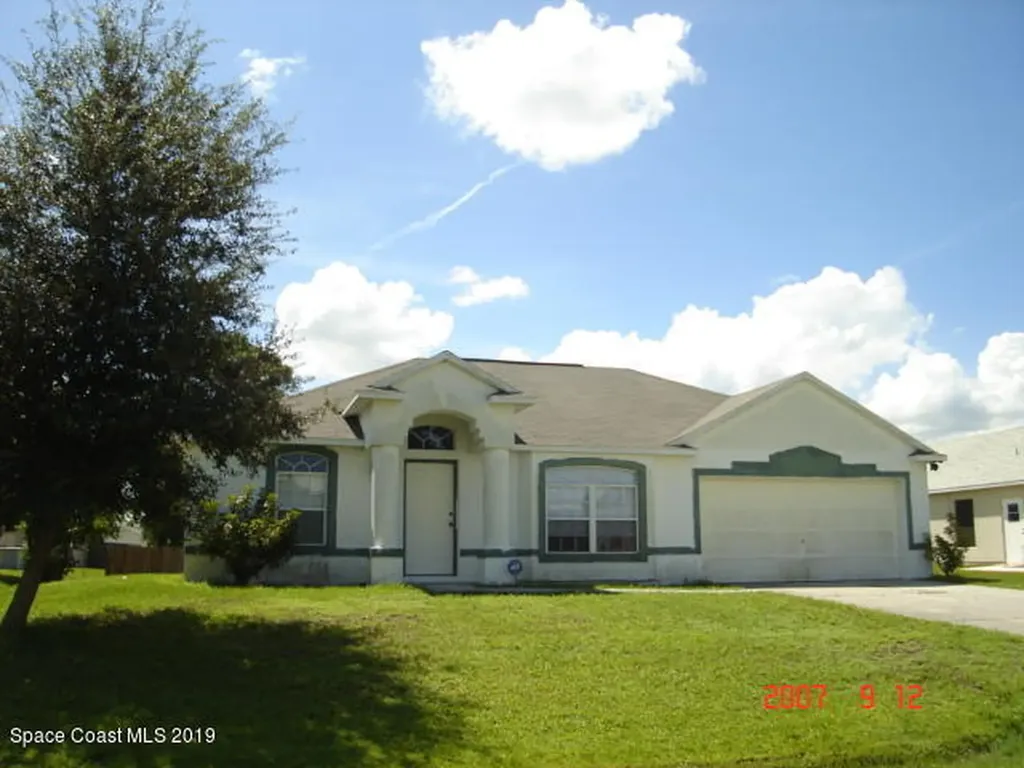 1682 Shelter Street NW Palm Bay FL 32907
