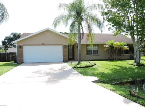 1241 Monument Avenue SE Palm Bay FL 32909