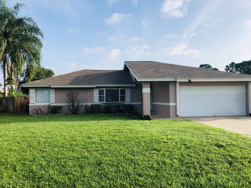 675 Binney Street NE Palm Bay FL 32907