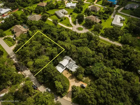 561 Cross Creek Circle Sebastian FL 32958
