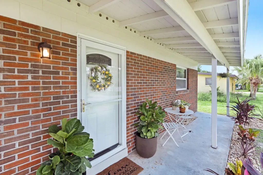 250 Antigua Drive Merritt Island FL 32952