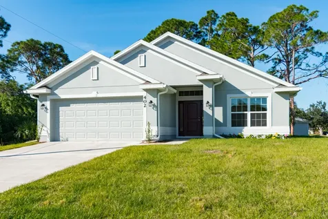 226 Finkle Street SW Palm Bay FL 32908