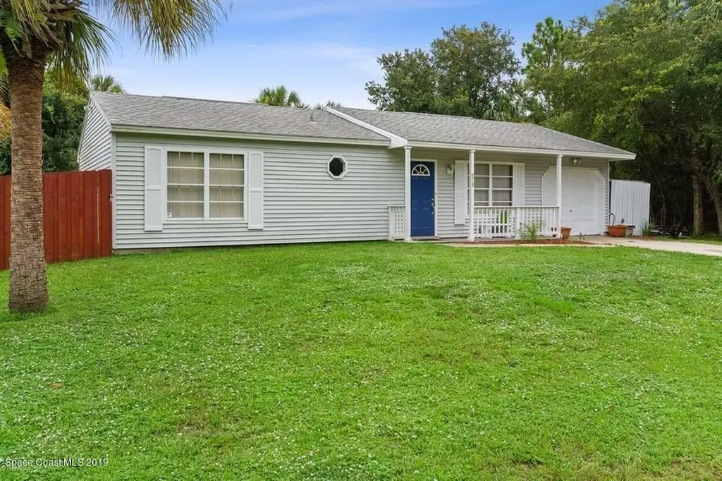 879 Sorrel Street NW Palm Bay FL 32907