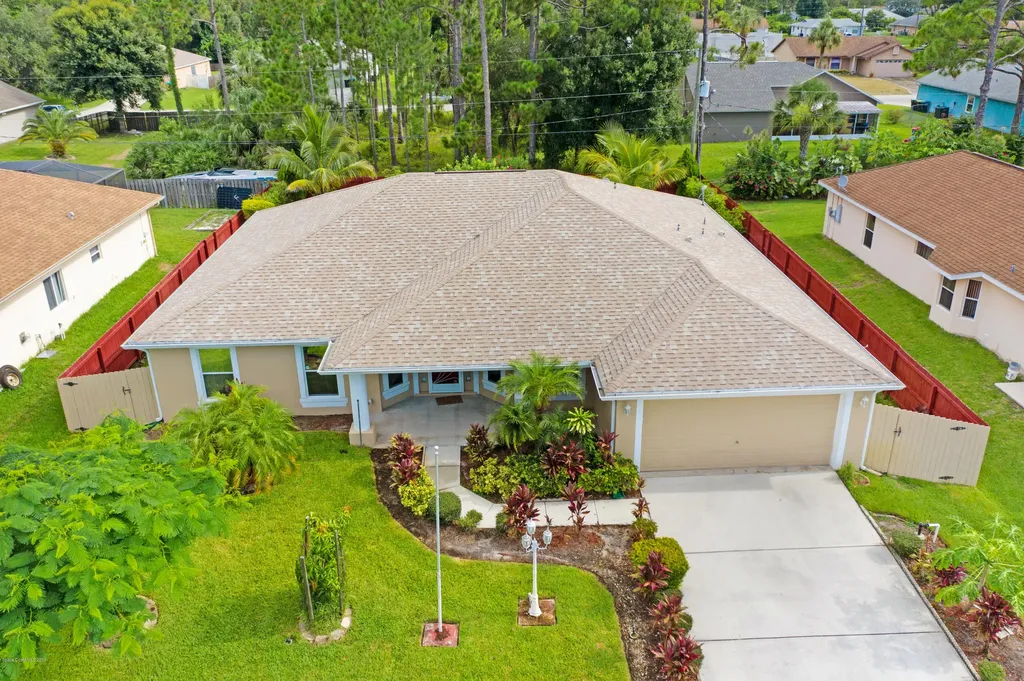 1871 Bashaw Street NW Palm Bay FL 32907