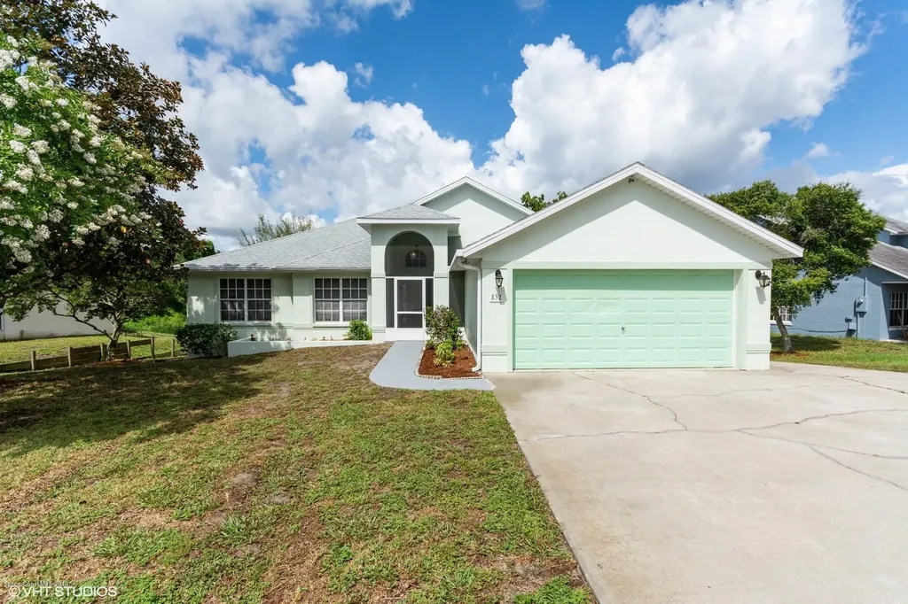832 Parkwood Avenue Titusville FL 32796
