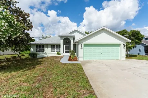 832 Parkwood Avenue Titusville FL 32796
