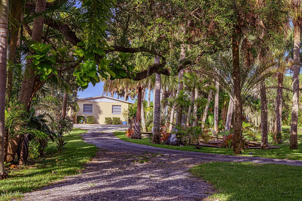 1945 Pineapple Avenue Melbourne FL 32935
