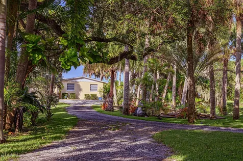 1945 Pineapple Avenue Melbourne FL 32935