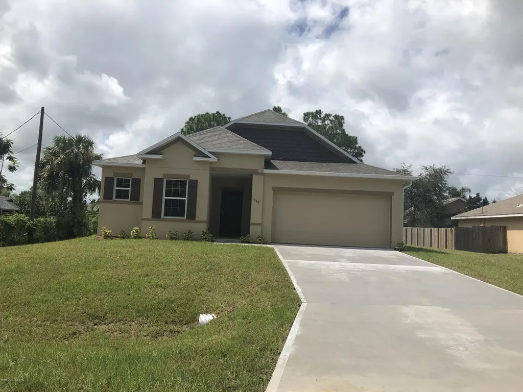 980 Mermaid Avenue SE Palm Bay FL 32909