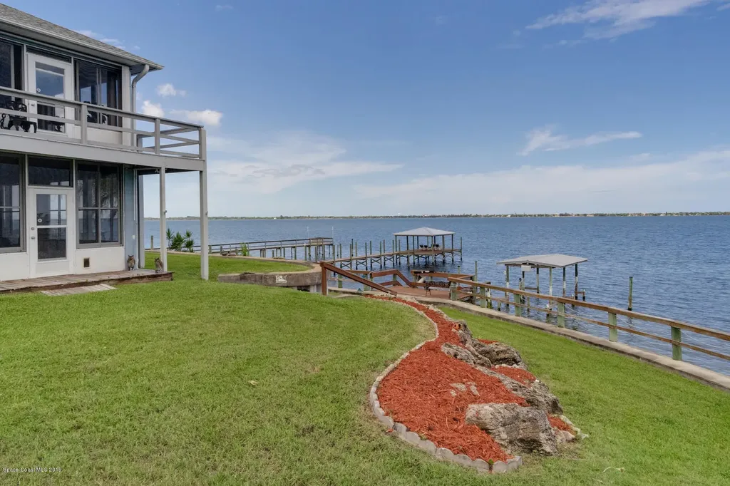 2517 Pineapple Avenue Melbourne FL 32935