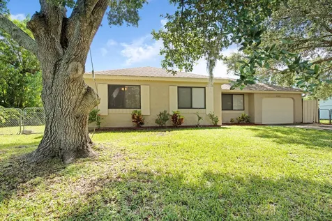 1541 Rushmore Avenue SE Palm Bay FL 32909
