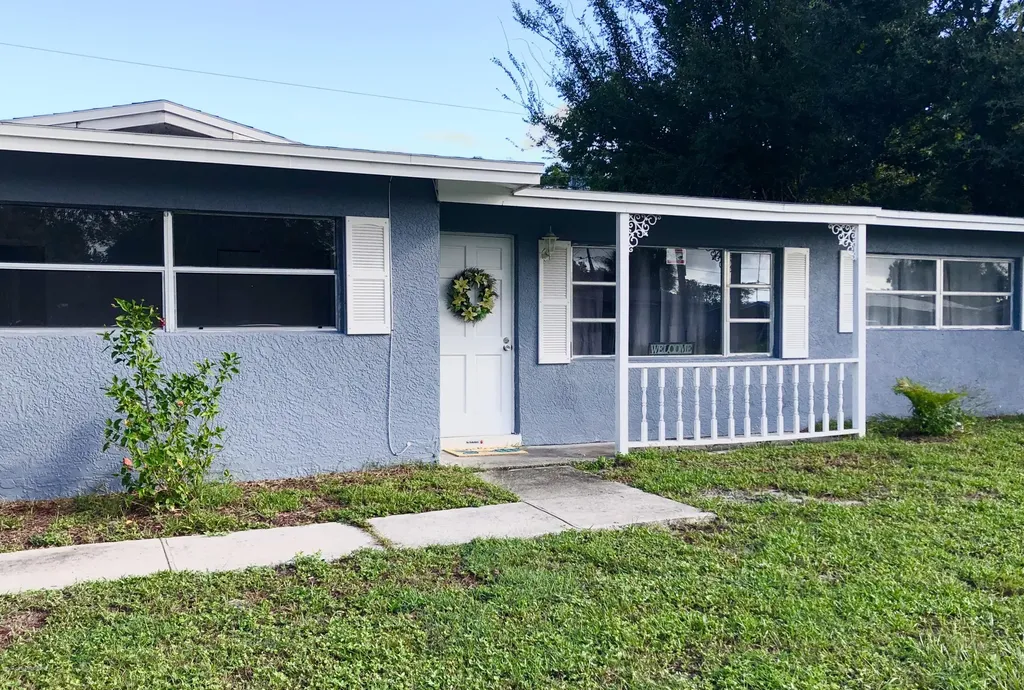 2704 Lorna Drive Melbourne FL 32935