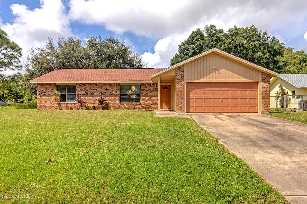 2116 Sans Souci Avenue SE Palm Bay FL 32909