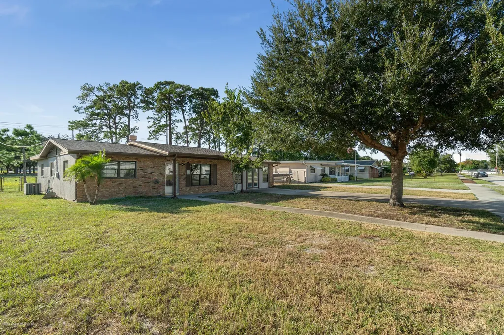 4580 Rosehill Avenue Titusville FL 32780