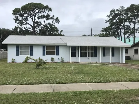 4590 Rosehill Avenue Titusville FL 32780