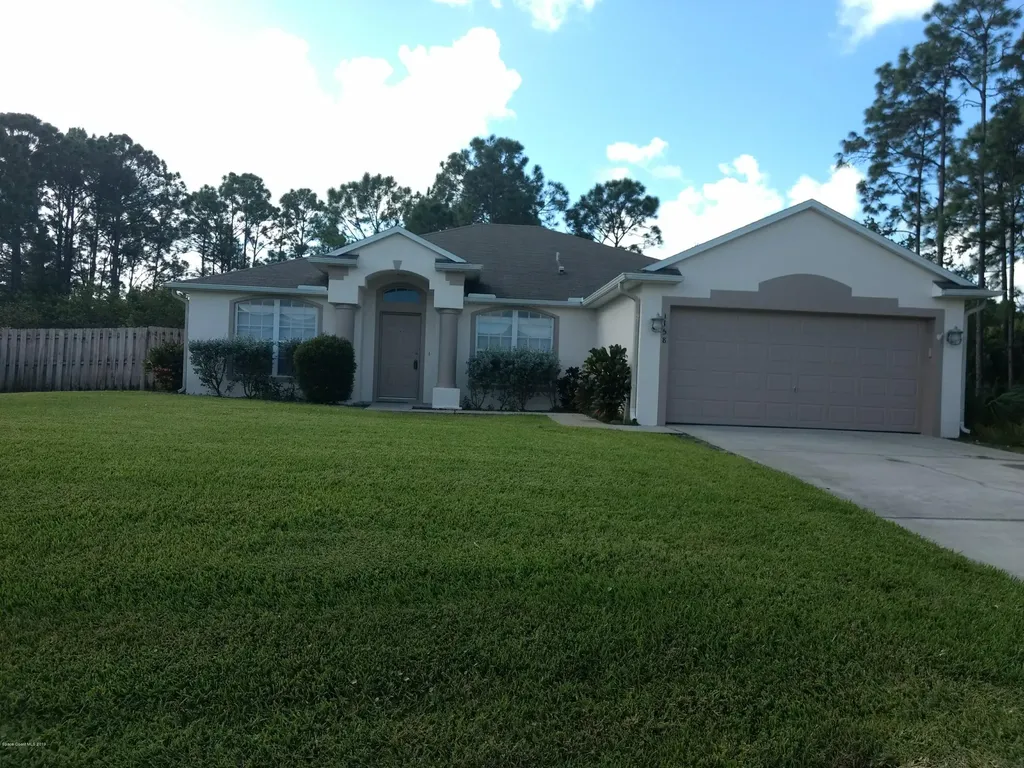 1758 Dalroy Street NW Palm Bay FL 32907