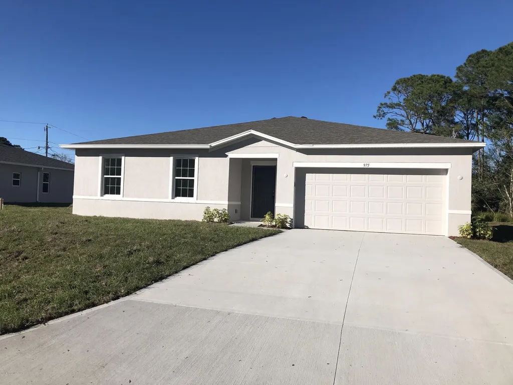 786 Ashley Avenue SE Palm Bay FL 32909