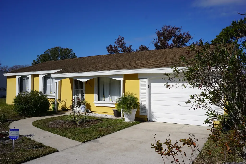 966 Mariposa Drive NE Palm Bay FL 32905