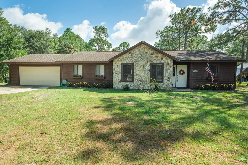 3941 Arlington Avenue Mims FL 32754