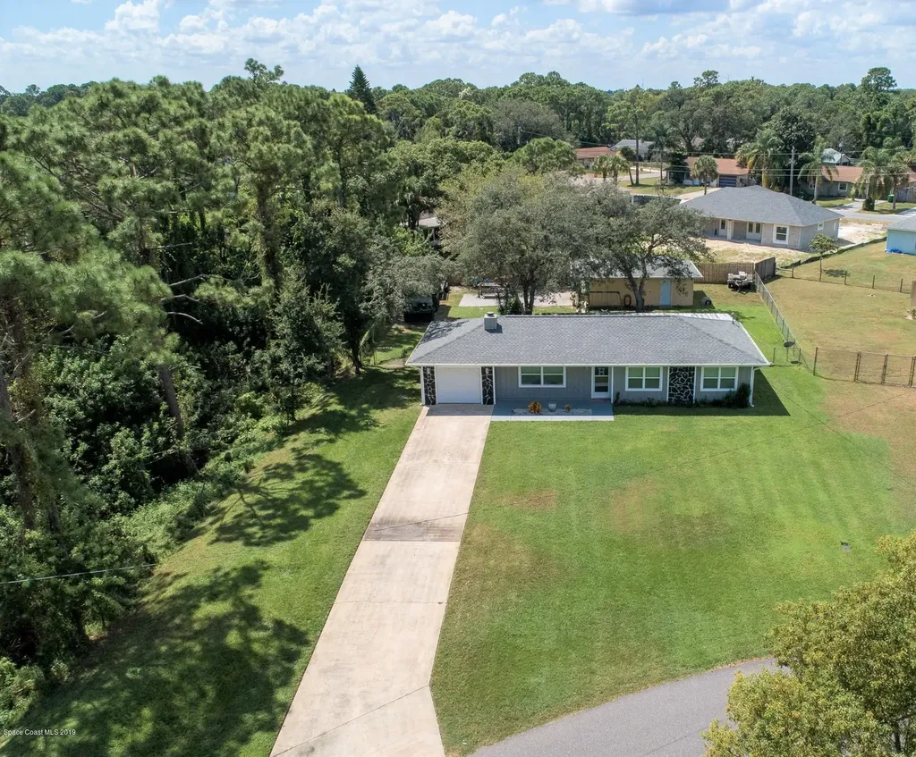 6750 Belfast Avenue Cocoa FL 32927