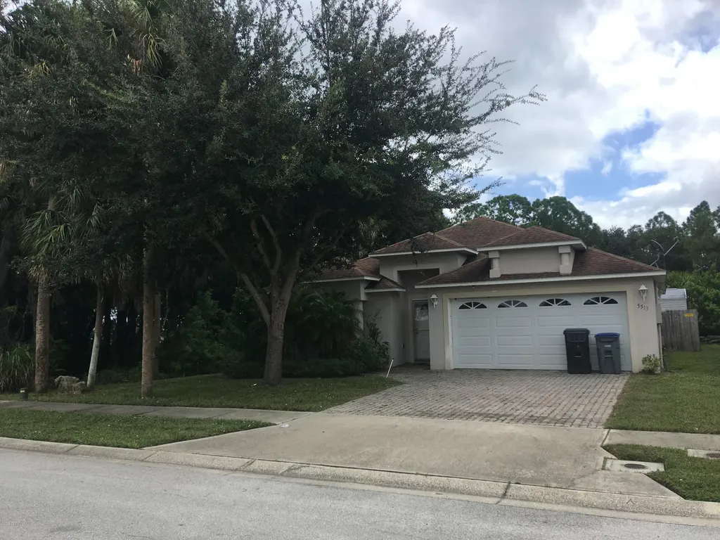 5513 Reagan Avenue Titusville FL 32780