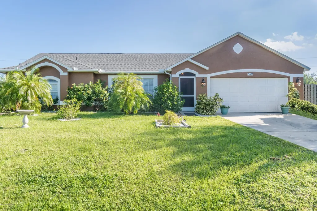 580 Fredericksburg Street SW Palm Bay FL 32908