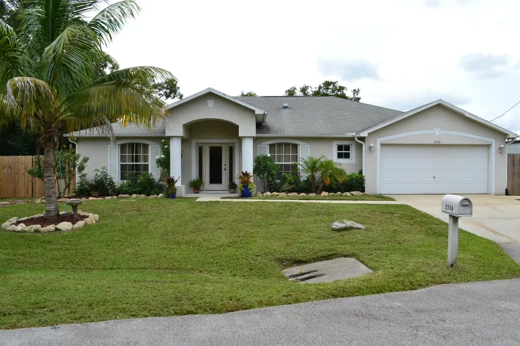 2506 1st Avenue NE Palm Bay FL 32905