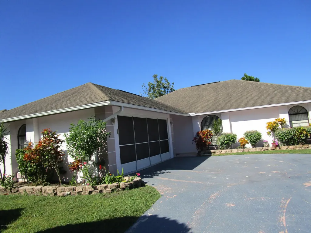 1614 Kanabec Avenue NW Palm Bay FL 32907