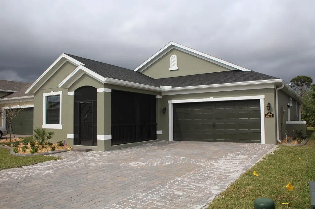8272 Strom Park Drive Melbourne FL 32940