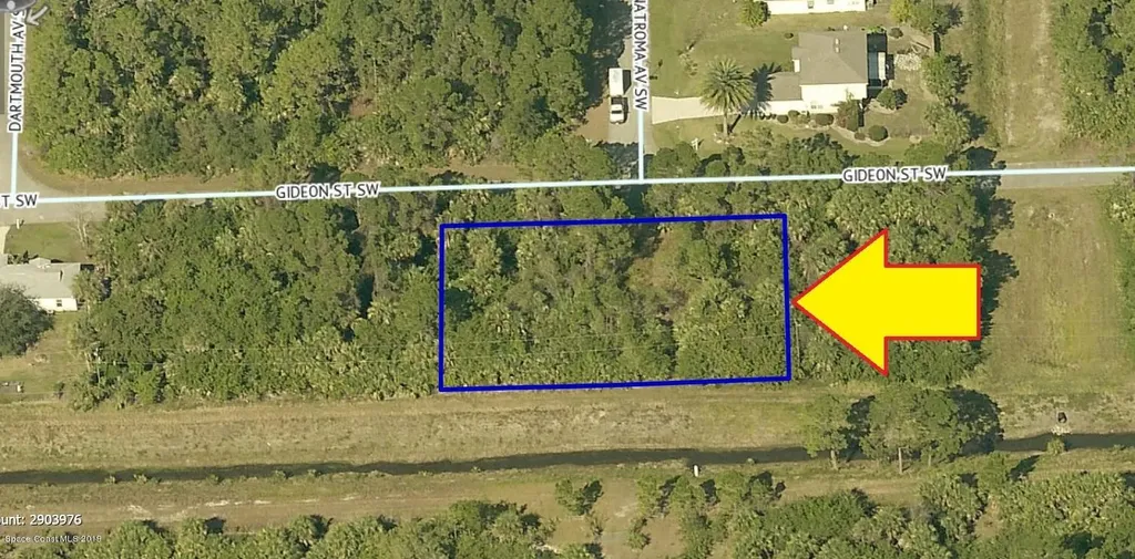 1284 Gideon Street SW Palm Bay FL 32908