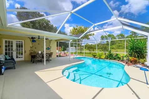 361 Tamarind Circle NW Palm Bay FL 32907