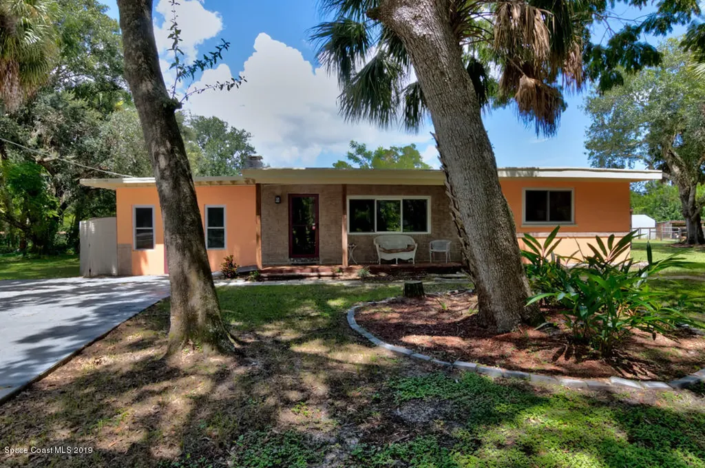 13680 101st Street Fellsmere FL 32948