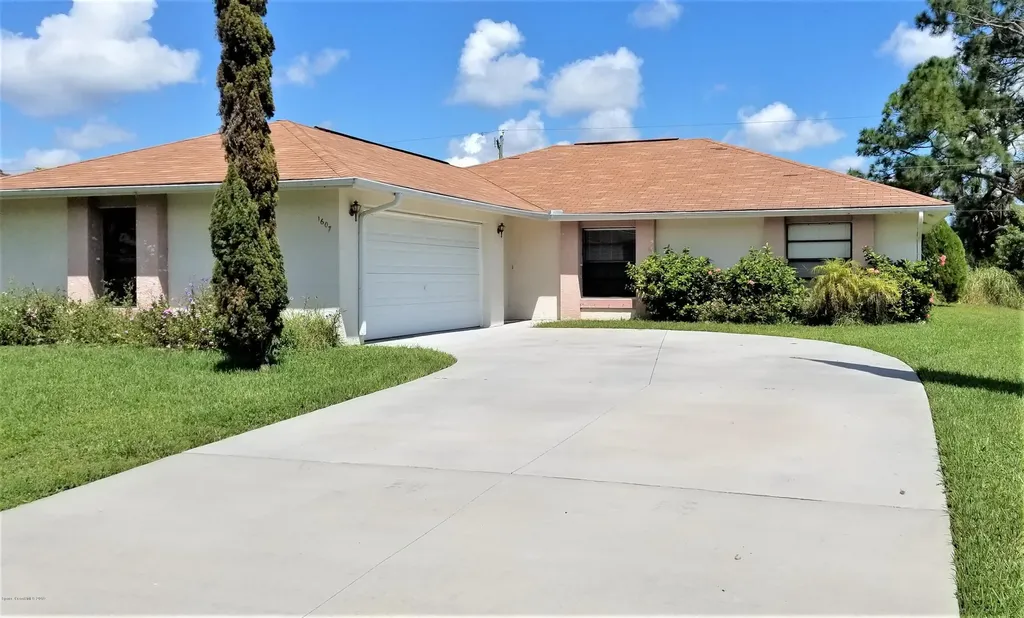 1607 Napanee Street NW Palm Bay FL 32907