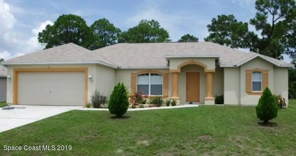 519 Americana Boulevard NW Palm Bay FL 32907
