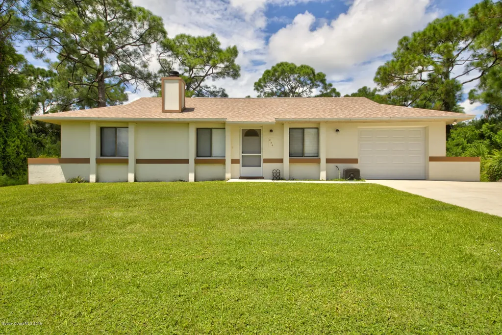 874 Algaringo Avenue SE Palm Bay FL 32909