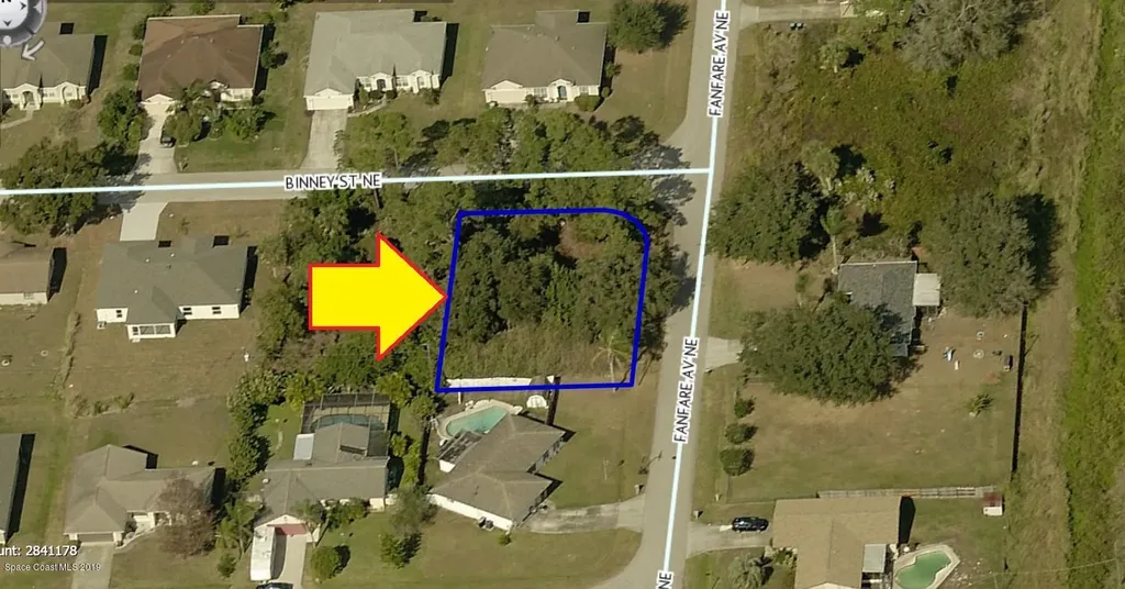 698 Binney Street NE Palm Bay FL 32907