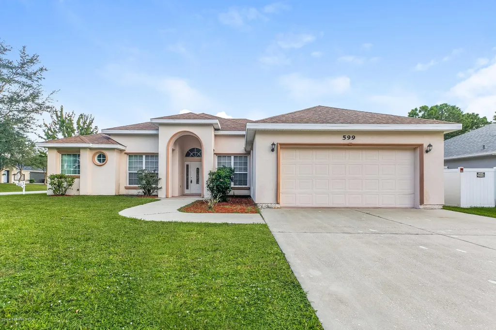 599 Australian Road NW Palm Bay FL 32907